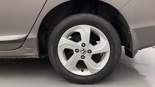 Used 2016 Honda City [2014-2017] V Petrol Manual tyres LEFT REAR TYRE RIM VIEW