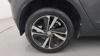Used 2021 Tata Altroz XZ Plus 1.2 Petrol Manual tyres RIGHT REAR TYRE RIM VIEW