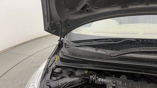 Used 2010 Hyundai i10 Magna 1.2 Petrol Manual engine ENGINE RIGHT SIDE HINGE & APRON VIEW
