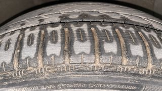 Used 2017 Hyundai Grand i10 [2017-2020] Sportz (O) AT 1.2 Kappa VTVT Petrol Automatic tyres RIGHT FRONT TYRE TREAD VIEW