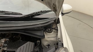 Used 2016 Honda Amaze [2013-2016] 1.2 S i-VTEC Petrol Manual engine ENGINE LEFT SIDE HINGE & APRON VIEW