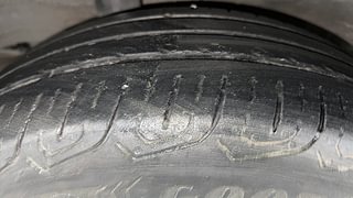 Used 2016 Honda City [2014-2017] V Petrol Manual tyres RIGHT REAR TYRE TREAD VIEW