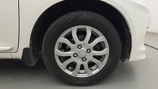 Used 2015 Honda Amaze [2013-2016] 1.2 VX AT i-VTEC Petrol Automatic tyres RIGHT FRONT TYRE RIM VIEW
