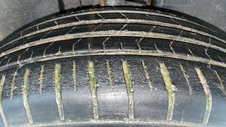 Used 2021 Tata Punch Creative AMT Dual Tone Petrol Automatic tyres RIGHT FRONT TYRE TREAD VIEW