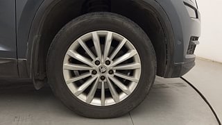 Used 2020 Skoda Kodiaq [2017-2020] Style 2.0 TDI 4x4 AT Diesel Automatic tyres RIGHT FRONT TYRE RIM VIEW