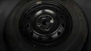 Used 2017 Maruti Suzuki Swift [2011-2017] VXi Petrol Manual tyres SPARE TYRE VIEW