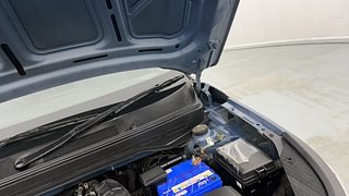 Used 2021 Hyundai Venue [2019-2022] SX 1.0  Turbo iMT Petrol Manual engine ENGINE LEFT SIDE HINGE & APRON VIEW