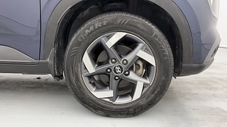 Used 2021 Hyundai Venue [2019-2022] SX 1.0  Turbo iMT Petrol Manual tyres RIGHT FRONT TYRE RIM VIEW