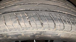 Used 2021 Renault Kiger RXZ 1.0 Turbo MT Dual Tone Petrol Manual tyres LEFT FRONT TYRE TREAD VIEW