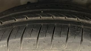 Used 2022 Maruti Suzuki Ciaz Zeta Petrol Petrol Manual tyres RIGHT FRONT TYRE TREAD VIEW