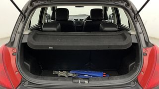 Used 2017 Maruti Suzuki Swift [2011-2017] VXi Petrol Manual interior DICKY INSIDE VIEW
