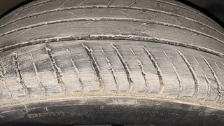 Used 2021 Renault Kiger RXZ 1.0 Turbo MT Dual Tone Petrol Manual tyres RIGHT FRONT TYRE TREAD VIEW
