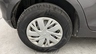 Used 2017 Maruti Suzuki Swift [2011-2017] VXi Petrol Manual tyres RIGHT REAR TYRE RIM VIEW