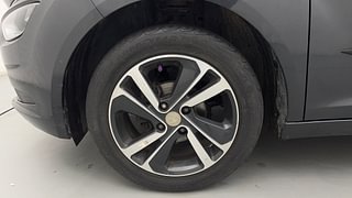 Used 2021 Tata Altroz XZ Plus 1.2 Petrol Manual tyres LEFT FRONT TYRE RIM VIEW