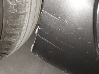 Used 2017 Maruti Suzuki Swift [2011-2017] VXi Petrol Manual dents MINOR SCRATCH