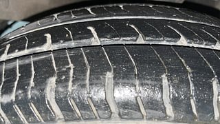 Used 2015 Hyundai i10 magna 1.1 Petrol Manual tyres LEFT FRONT TYRE TREAD VIEW