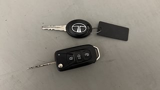 Used 2016 Tata Zest [2014-2019] XT Diesel Diesel Manual extra CAR KEY VIEW