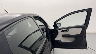 Used 2021 Tata Altroz XZ Plus 1.2 Petrol Manual interior RIGHT FRONT DOOR OPEN VIEW