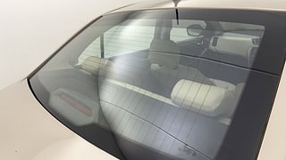 Used 2016 Tata Zest [2014-2019] XT Diesel Diesel Manual top_features Rear defogger