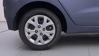 Used 2015 Hyundai Grand i10 [2013-2017] Magna 1.2 Kappa VTVT Petrol Manual tyres RIGHT REAR TYRE RIM VIEW