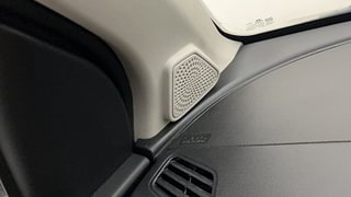 Used 2018 Tata Tiago [2016-2020] Revotron XZ Petrol Manual top_features Airbags