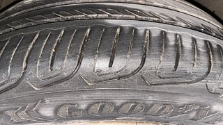 Used 2016 volkswagen Vento 1.2L Highline Petrol AT Petrol Automatic tyres RIGHT FRONT TYRE TREAD VIEW