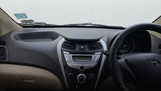 Used 2014 Hyundai Eon Magna 1.0l Petrol MT Petrol Manual interior MUSIC SYSTEM & AC CONTROL VIEW