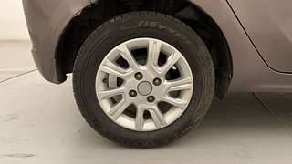 Used 2018 Tata Tiago [2016-2020] Revotron XZ Petrol Manual tyres RIGHT REAR TYRE RIM VIEW