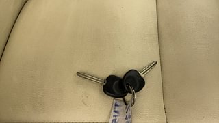 Used 2018 Hyundai Eon [2011-2018] Magna + Petrol Manual extra CAR KEY VIEW