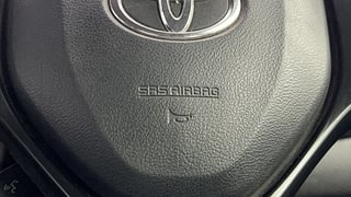 Used 2020 Toyota Glanza [2019-2022] V Petrol Manual top_features Airbags