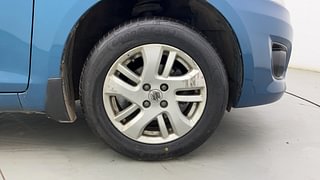 Used 2016 Maruti Suzuki Swift Dzire ZXI Petrol Manual tyres RIGHT FRONT TYRE RIM VIEW