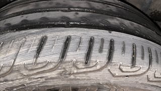 Used 2016 volkswagen Vento 1.2L Highline Petrol AT Petrol Automatic tyres LEFT REAR TYRE TREAD VIEW