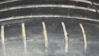 Used 2020 Toyota Glanza [2019-2022] V Petrol Manual tyres LEFT FRONT TYRE TREAD VIEW