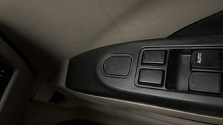 Used 2015 Maruti Suzuki Celerio VXI AMT Petrol Automatic top_features Central locking