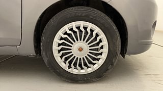 Used 2015 Maruti Suzuki Celerio VXI AMT Petrol Automatic tyres RIGHT FRONT TYRE RIM VIEW
