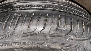Used 2016 volkswagen Vento 1.2L Highline Petrol AT Petrol Automatic tyres LEFT FRONT TYRE TREAD VIEW