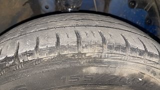 Used 2018 Hyundai Eon [2011-2018] Magna + Petrol Manual tyres RIGHT FRONT TYRE TREAD VIEW