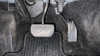Used 2016 Maruti Suzuki Baleno [2015-2019] Zeta AT Petrol Petrol Automatic interior PEDALS VIEW
