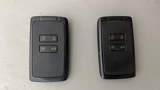 Used 2021 Renault Triber RXZ Dual Tone Petrol Manual extra CAR KEY VIEW
