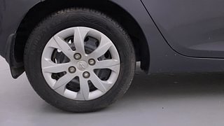 Used 2014 Hyundai Eon Magna 1.0l Petrol MT Petrol Manual tyres RIGHT REAR TYRE RIM VIEW
