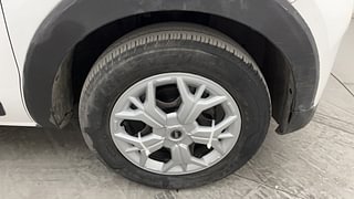Used 2021 Renault Triber RXZ Dual Tone Petrol Manual tyres RIGHT FRONT TYRE RIM VIEW