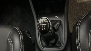 Used 2021 Renault Triber RXZ Dual Tone Petrol Manual interior GEAR  KNOB VIEW