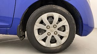 Used 2018 Hyundai Eon [2011-2018] Magna + Petrol Manual tyres RIGHT FRONT TYRE RIM VIEW