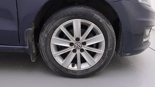 Used 2016 volkswagen Vento 1.2L Highline Petrol AT Petrol Automatic tyres RIGHT FRONT TYRE RIM VIEW
