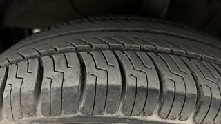 Used 2021 Maruti Suzuki Swift ZXI Petrol Manual tyres LEFT FRONT TYRE TREAD VIEW