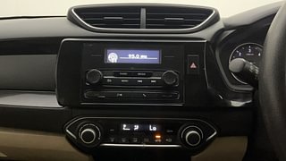 Used 2018 honda Amaze 1.5 V CVT i-DTEC Diesel Automatic interior MUSIC SYSTEM & AC CONTROL VIEW