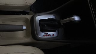 Used 2016 volkswagen Vento 1.2L Highline Petrol AT Petrol Automatic interior GEAR  KNOB VIEW