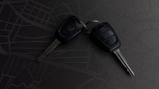 Used 2015 Hyundai Grand i10 [2013-2017] Magna 1.2 Kappa VTVT Petrol Manual extra CAR KEY VIEW