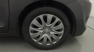 Used 2016 Maruti Suzuki Baleno [2015-2019] Zeta AT Petrol Petrol Automatic tyres RIGHT FRONT TYRE RIM VIEW
