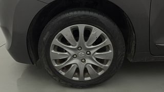 Used 2016 Maruti Suzuki Baleno [2015-2019] Zeta AT Petrol Petrol Automatic tyres LEFT FRONT TYRE RIM VIEW